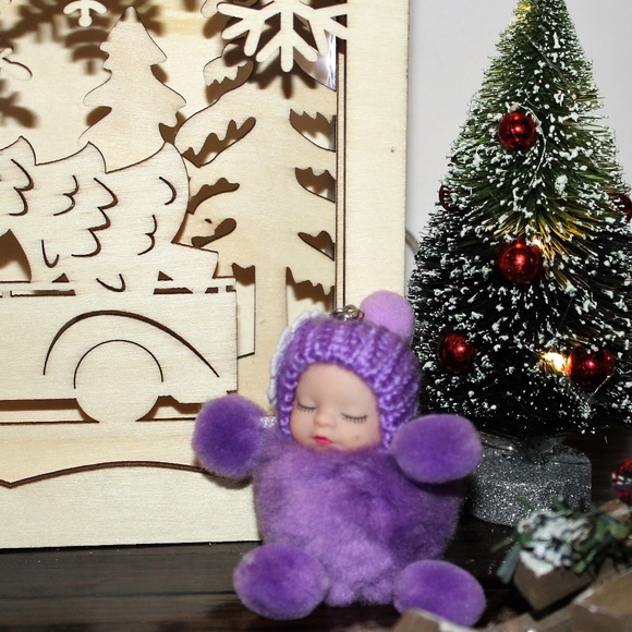 Doll keychain * - Picture 1 of 3